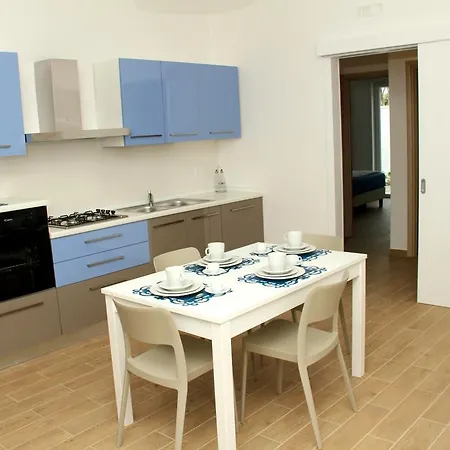 Altomare Apartament *